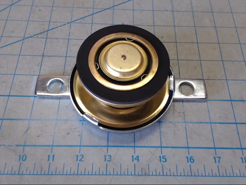 Radiator Cap 7 PSI 3 Prong - Heat Exchanger