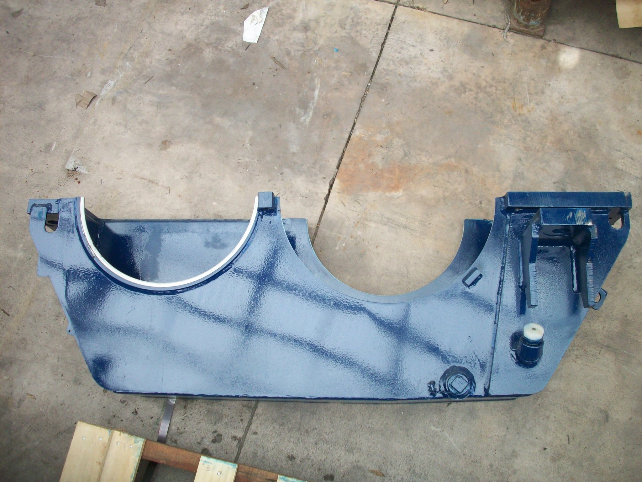 Gear Case Lower - Truck