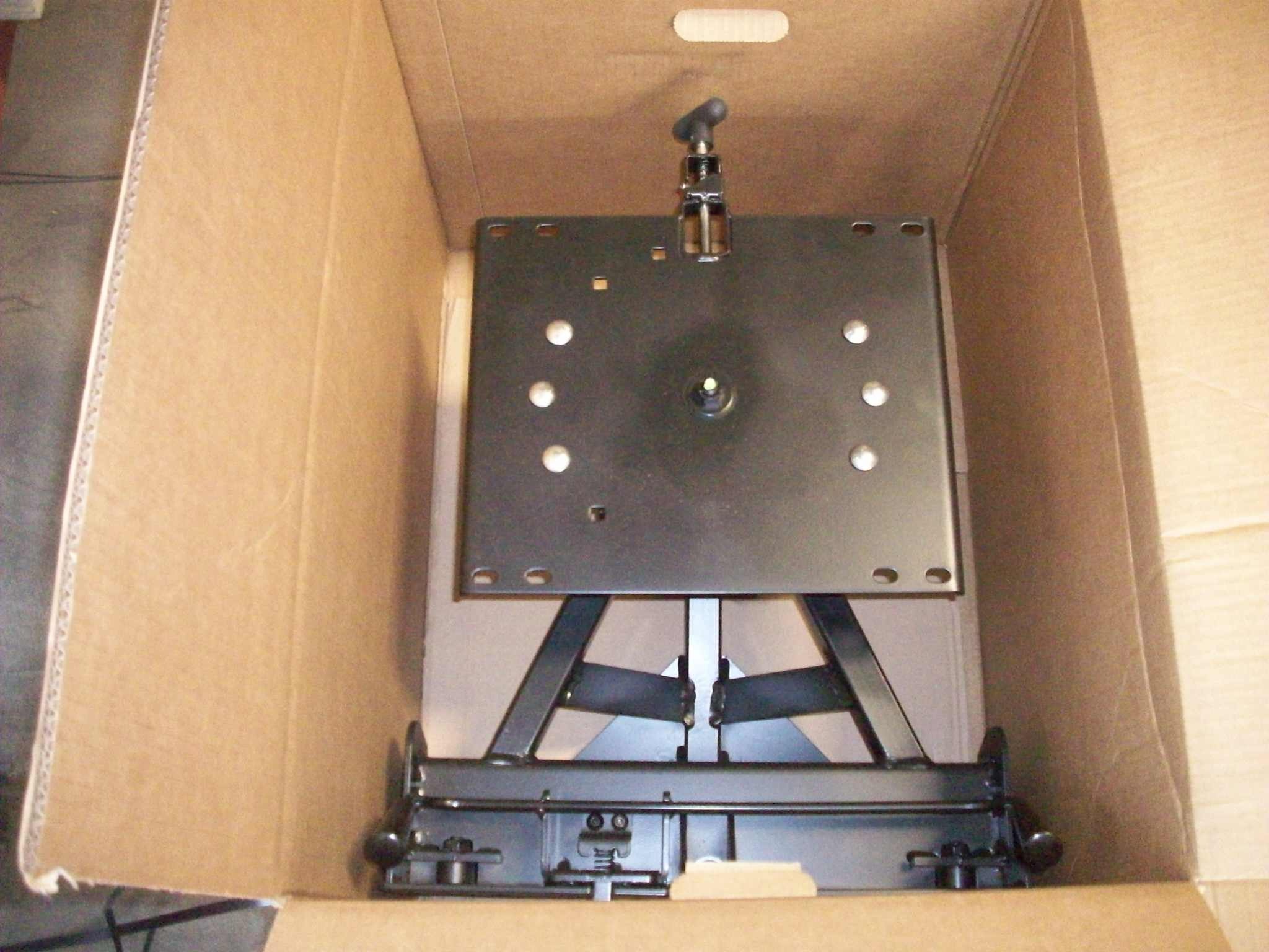 Roller bearing wall mount pedestal - Seats