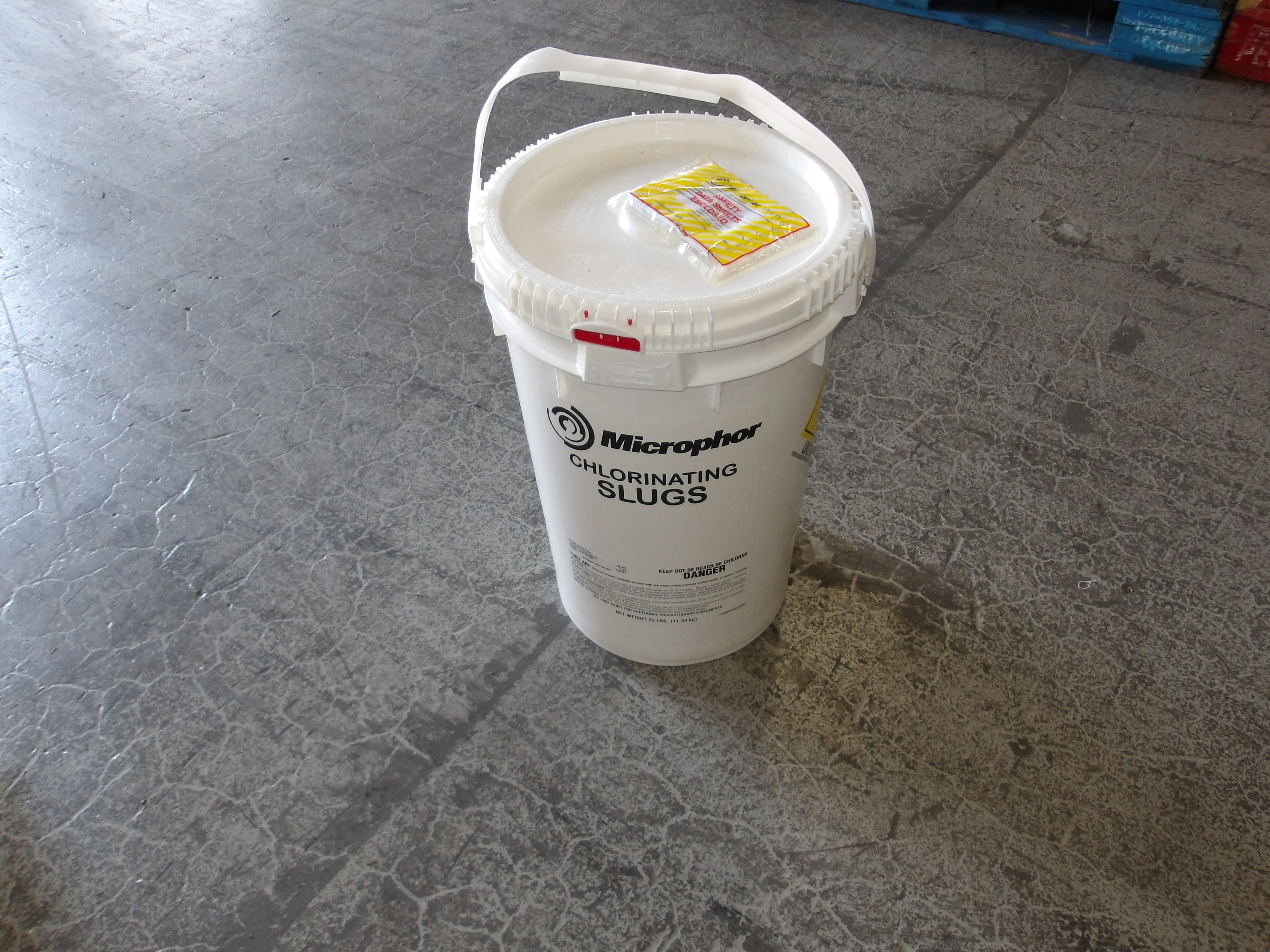 Chlorine Tablet - Coolant Chemical Fluid